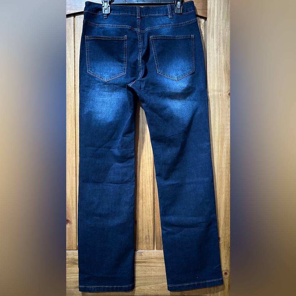 Xujona Women’s Straight-Leg Jeans in Dark Blue